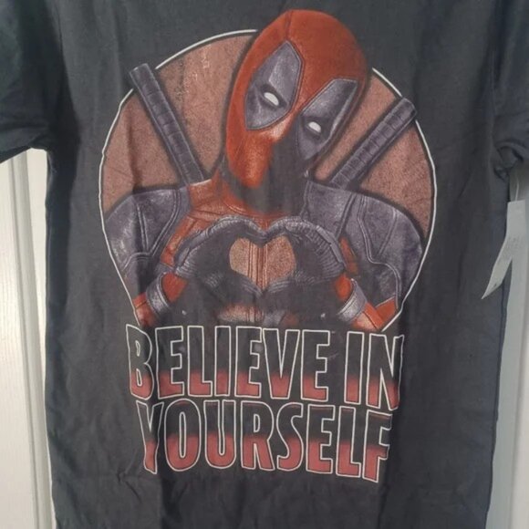 NEW Marvel Spiderman Believe In Yourself Tee Sz S - Picture 2 of 2